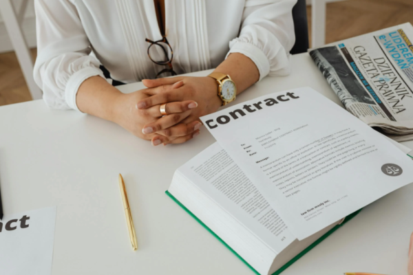 6 Legal Situations Where You Really Need a UK Solicitor